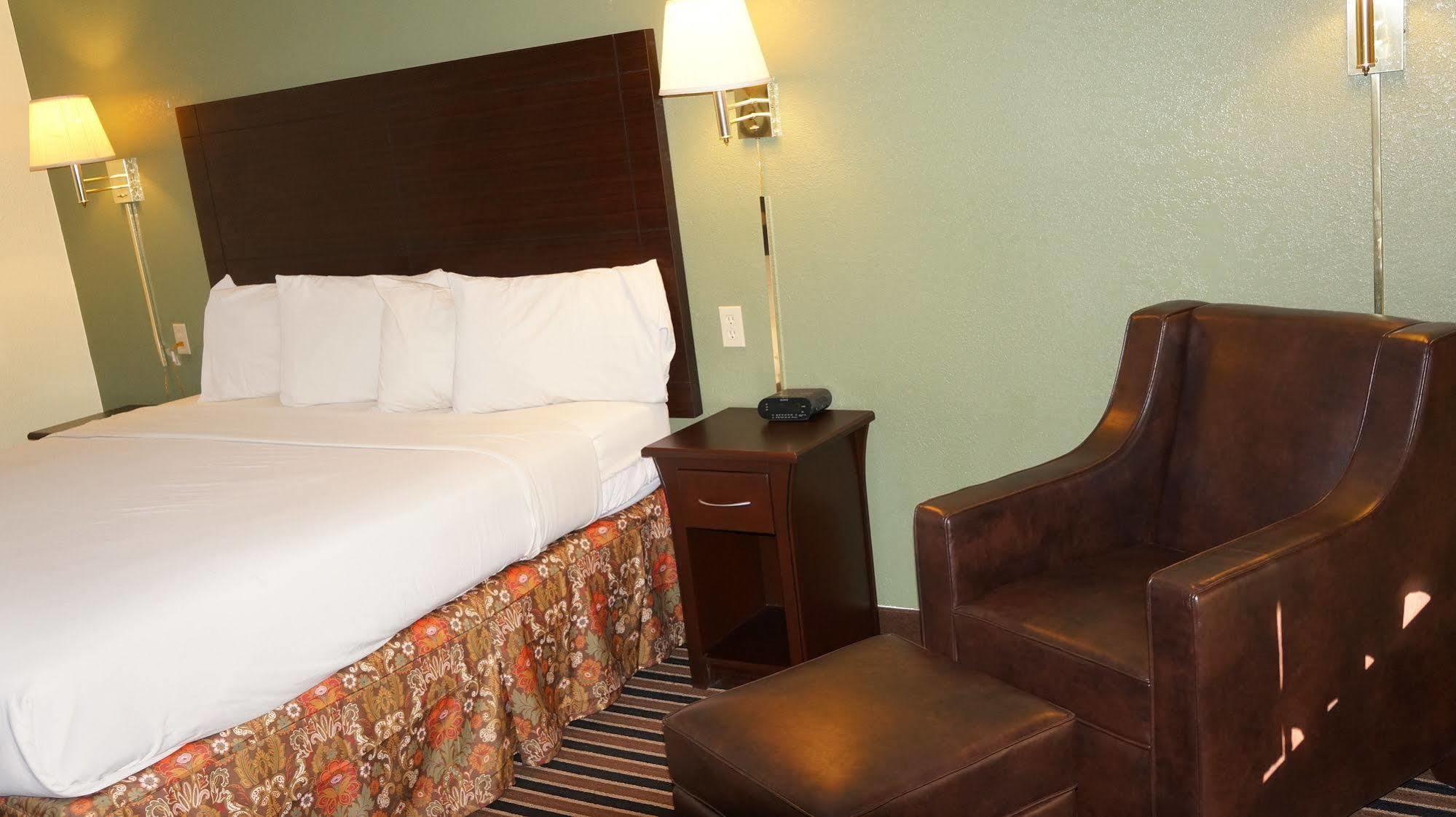 Regency Inn Pittsburg Buitenkant foto